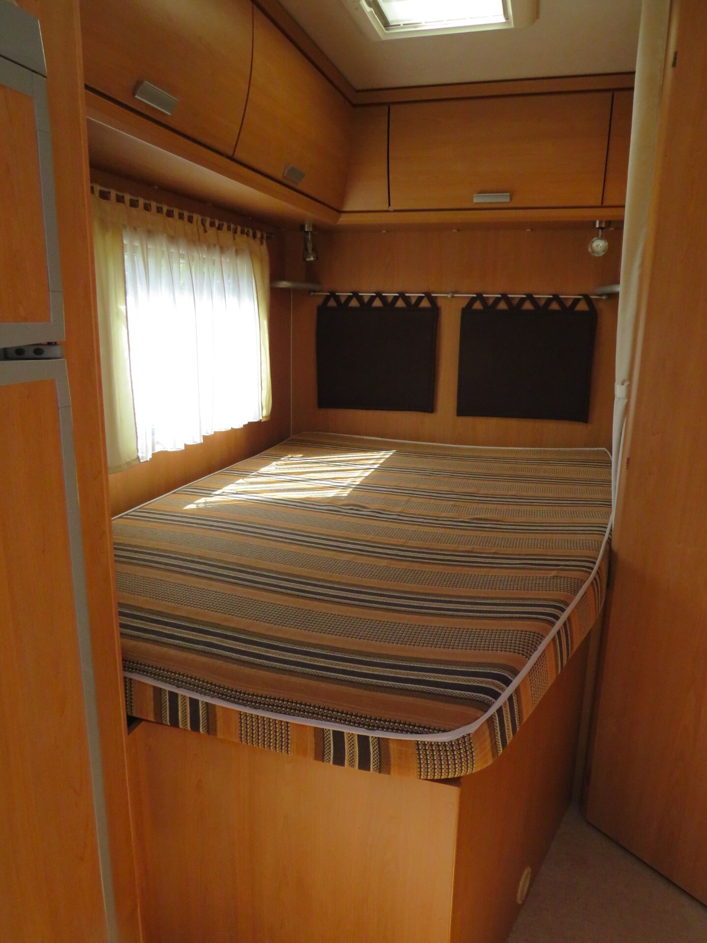 Bavaria-camp T 67 con letto alla francese