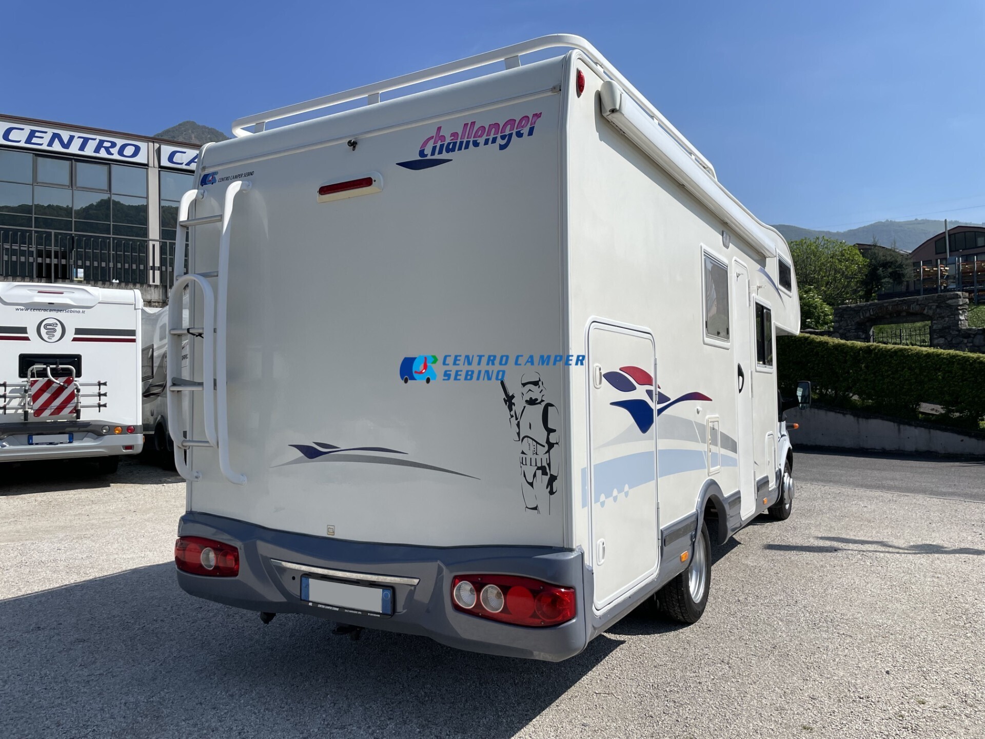 Challenger Mageo 192 gemellato, camper mansardato 