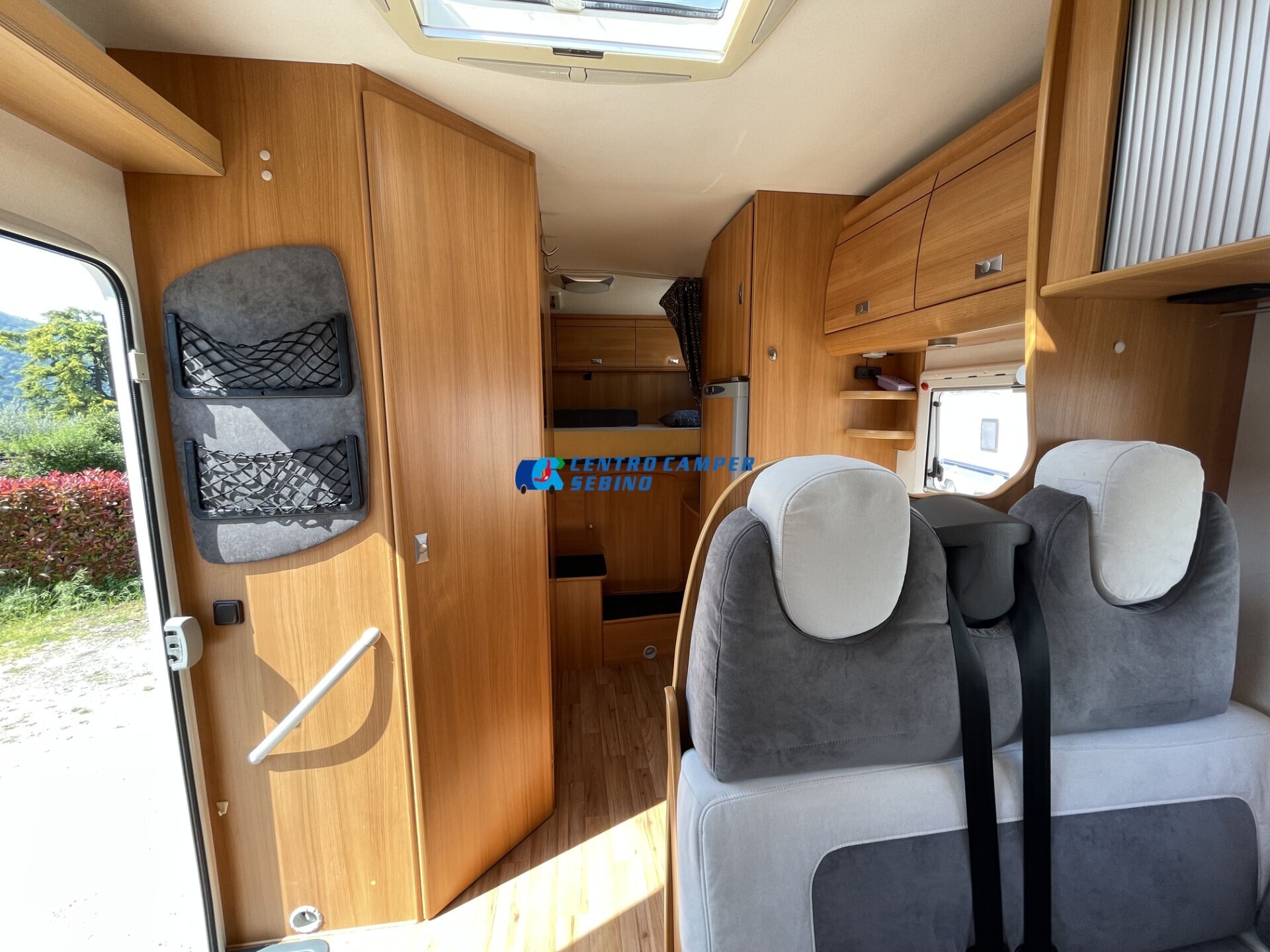 Challenger Mageo 192 gemellato, camper mansardato 