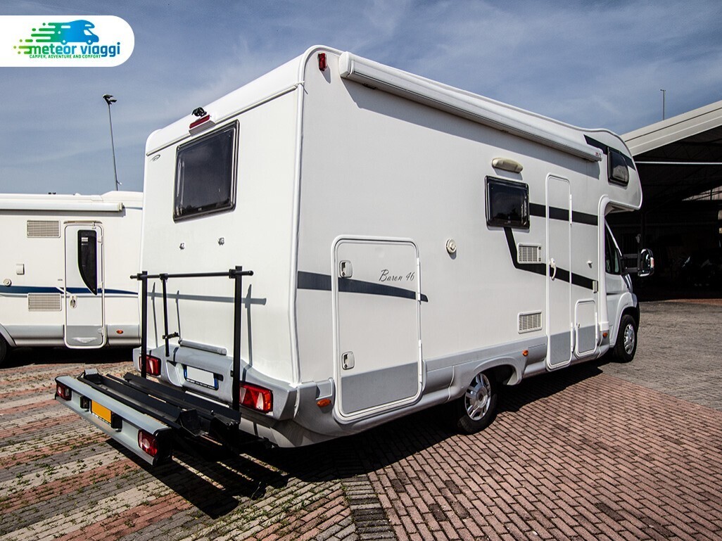 Camper Mansardato 6 posti Elnagh Baron 46