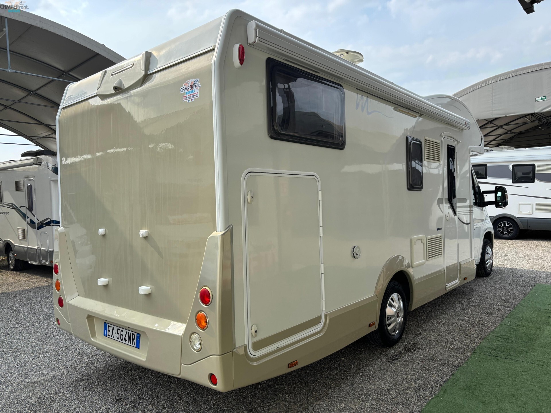CI MAGIS 84 XT - SEMINTEGRALE CON LETTI GEMELLI IN