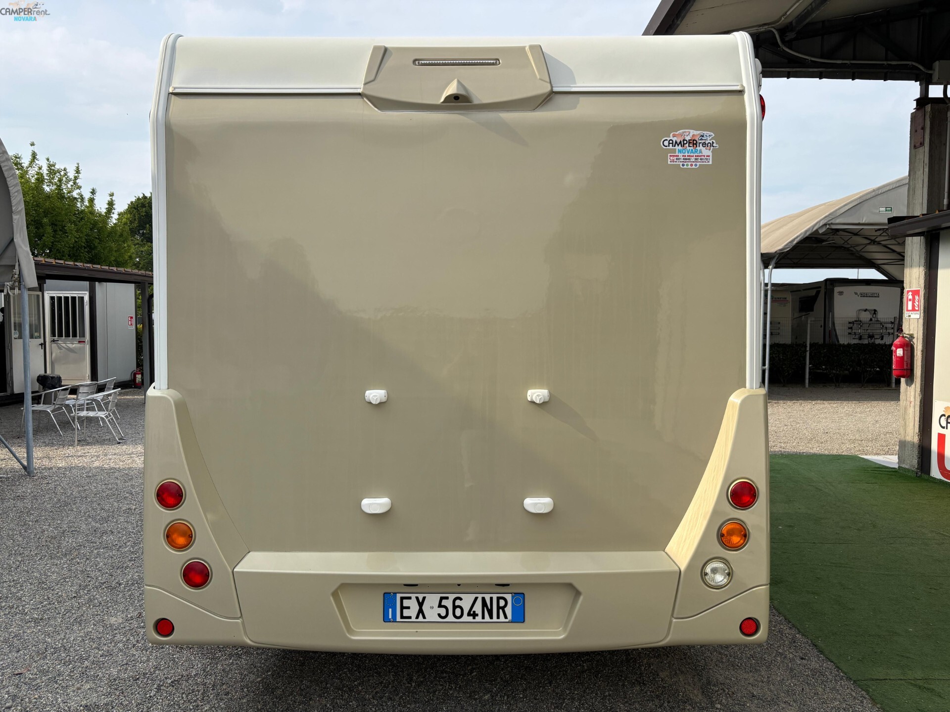 CI MAGIS 84 XT - SEMINTEGRALE CON LETTI GEMELLI IN