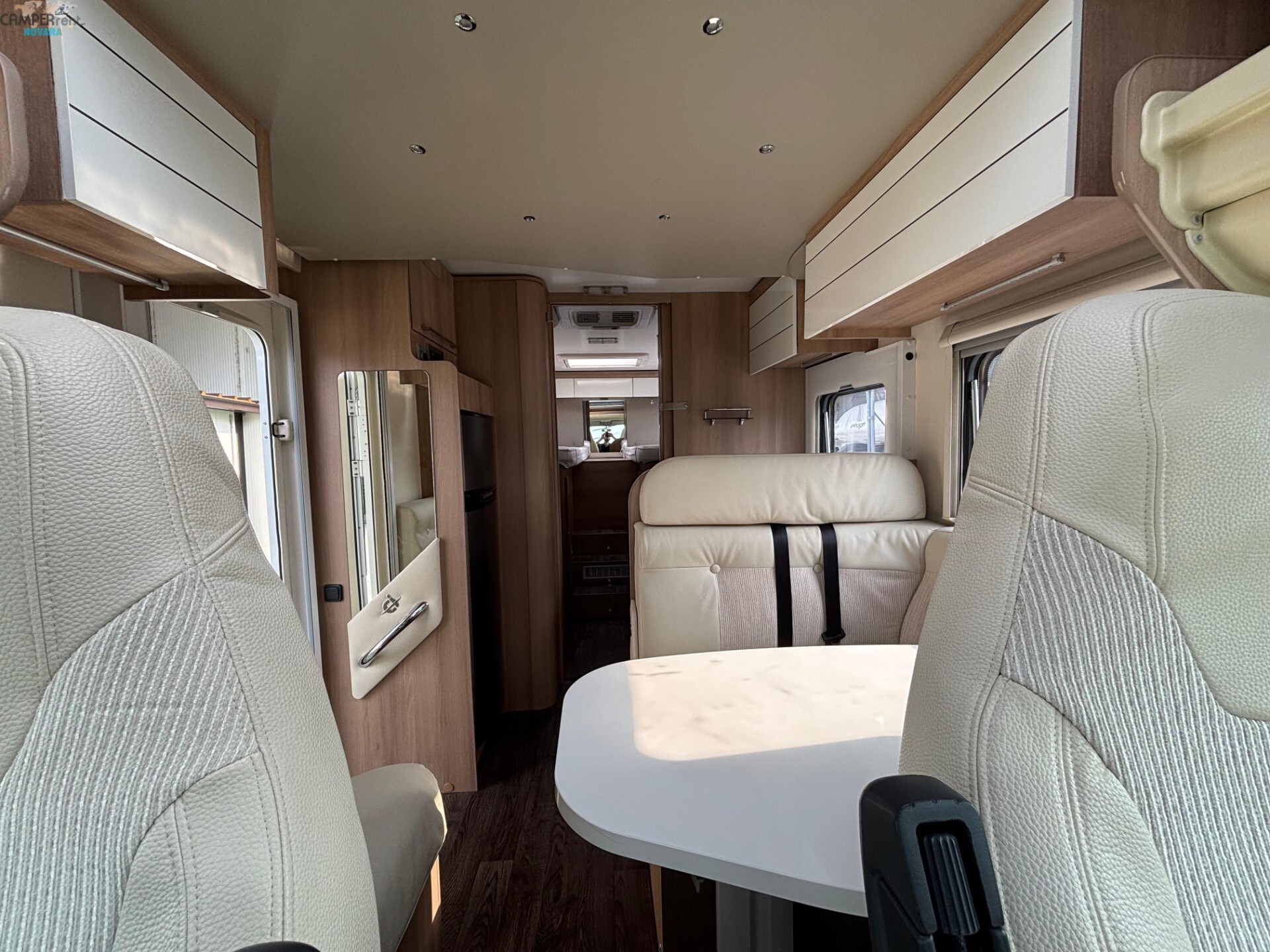 CI MAGIS 84 XT - SEMINTEGRALE CON LETTI GEMELLI IN