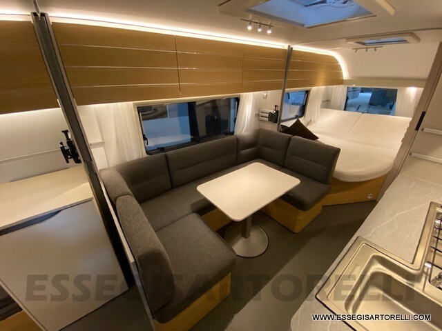 ADRIA ADORA 613 PK 2024 CARAVAN VTR 7 POSTI CLIMA