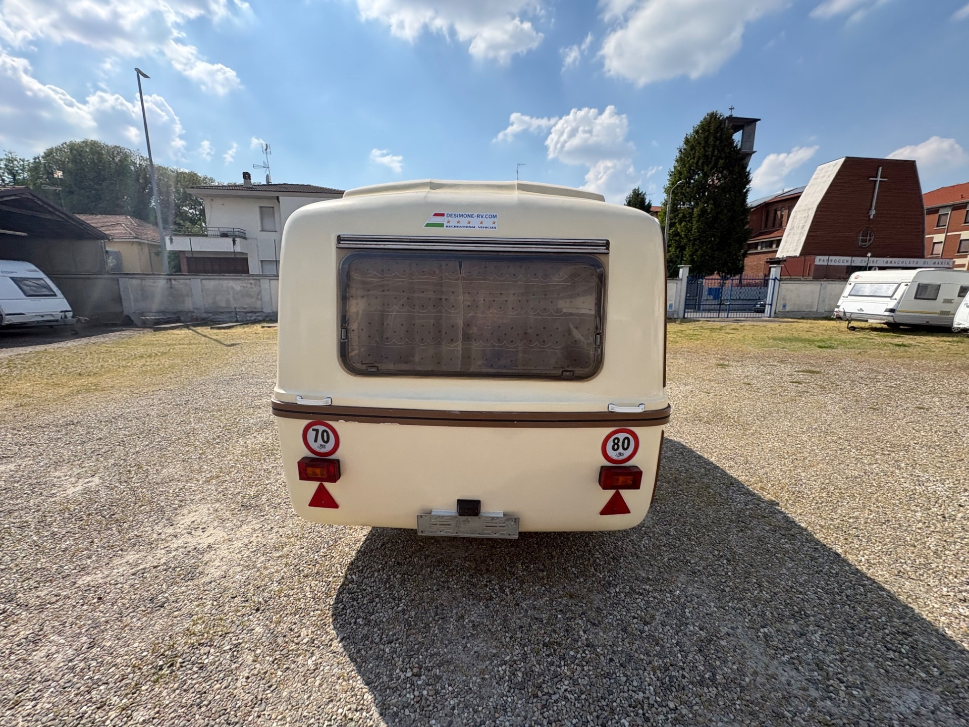 Caravan Lander Graziella 401-posti 3-stufa
