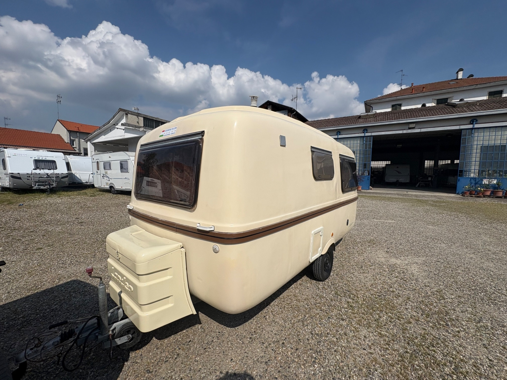 Caravan Lander Graziella 401-posti 3-stufa