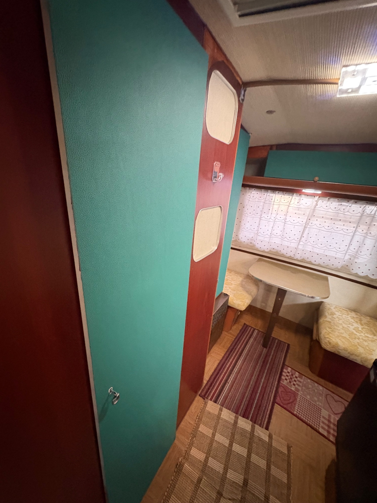 Caravan Lander Graziella 401-posti 3-stufa