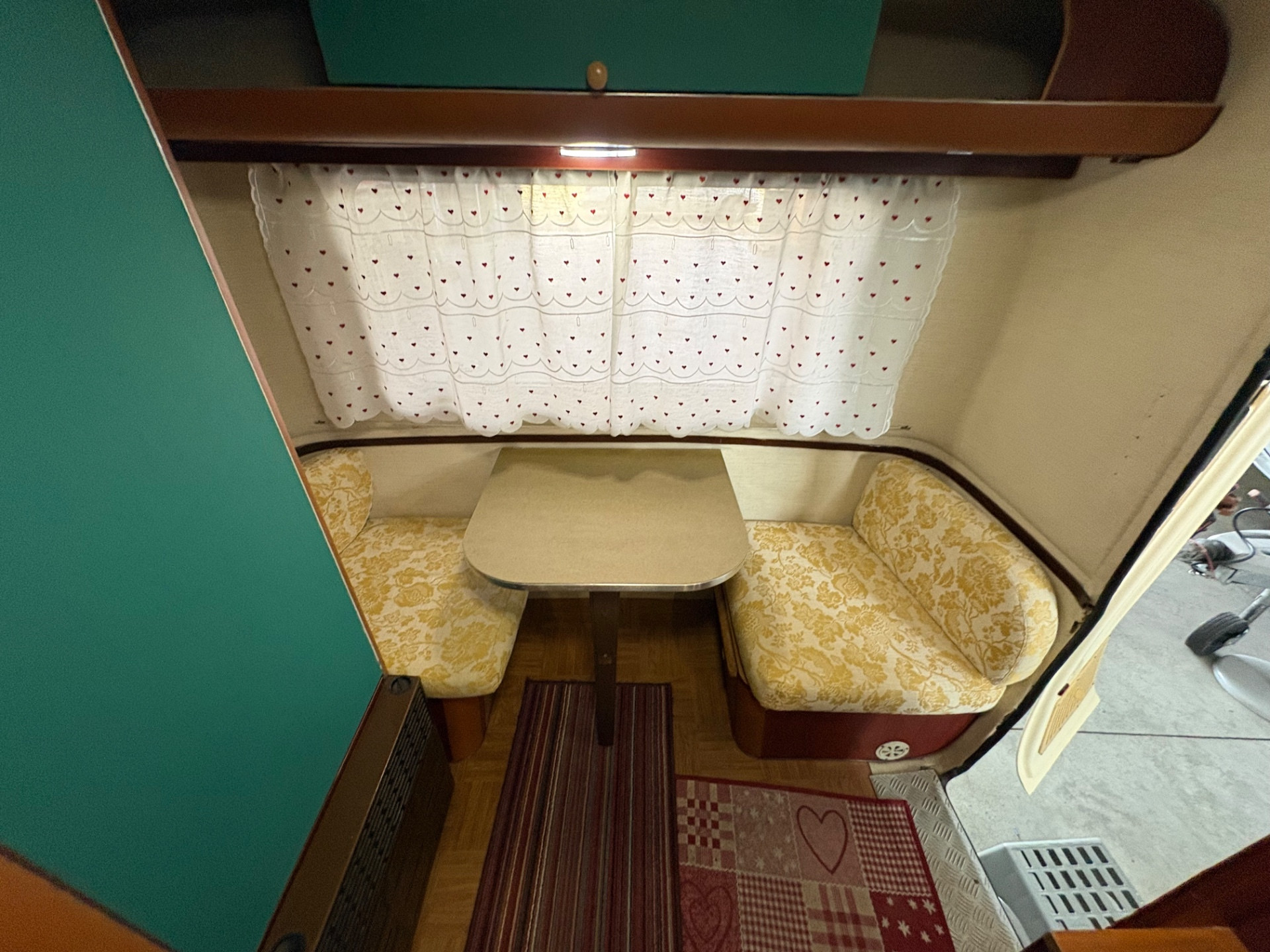 Caravan Lander Graziella 401-posti 3-stufa