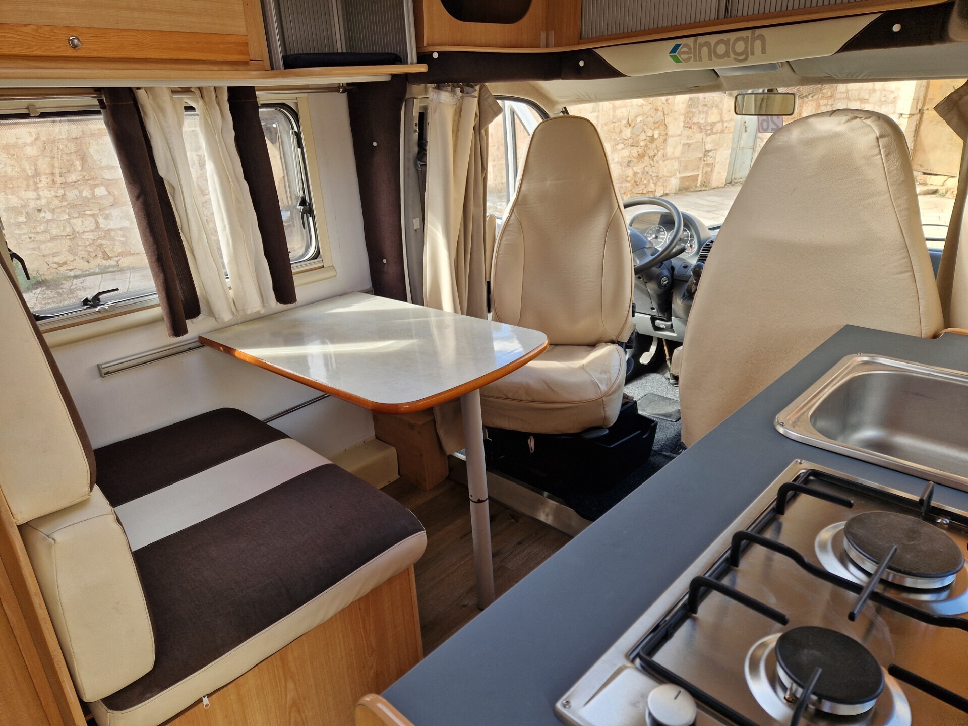 Elnagh Slim LUNGO 5,99 con clima cabina