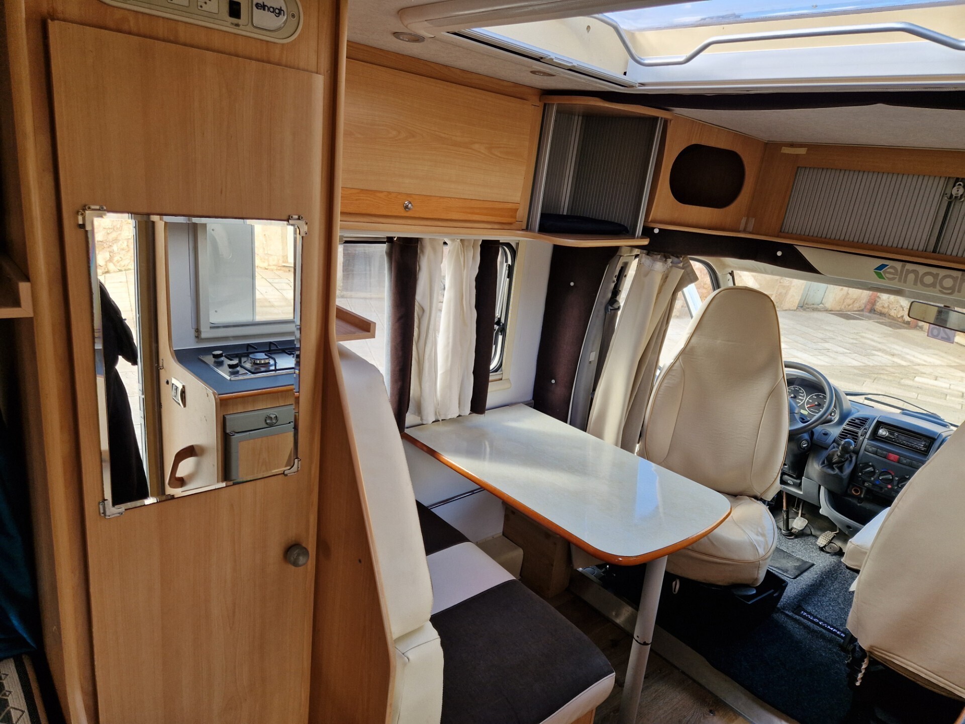 Elnagh Slim LUNGO 5,99 con clima cabina
