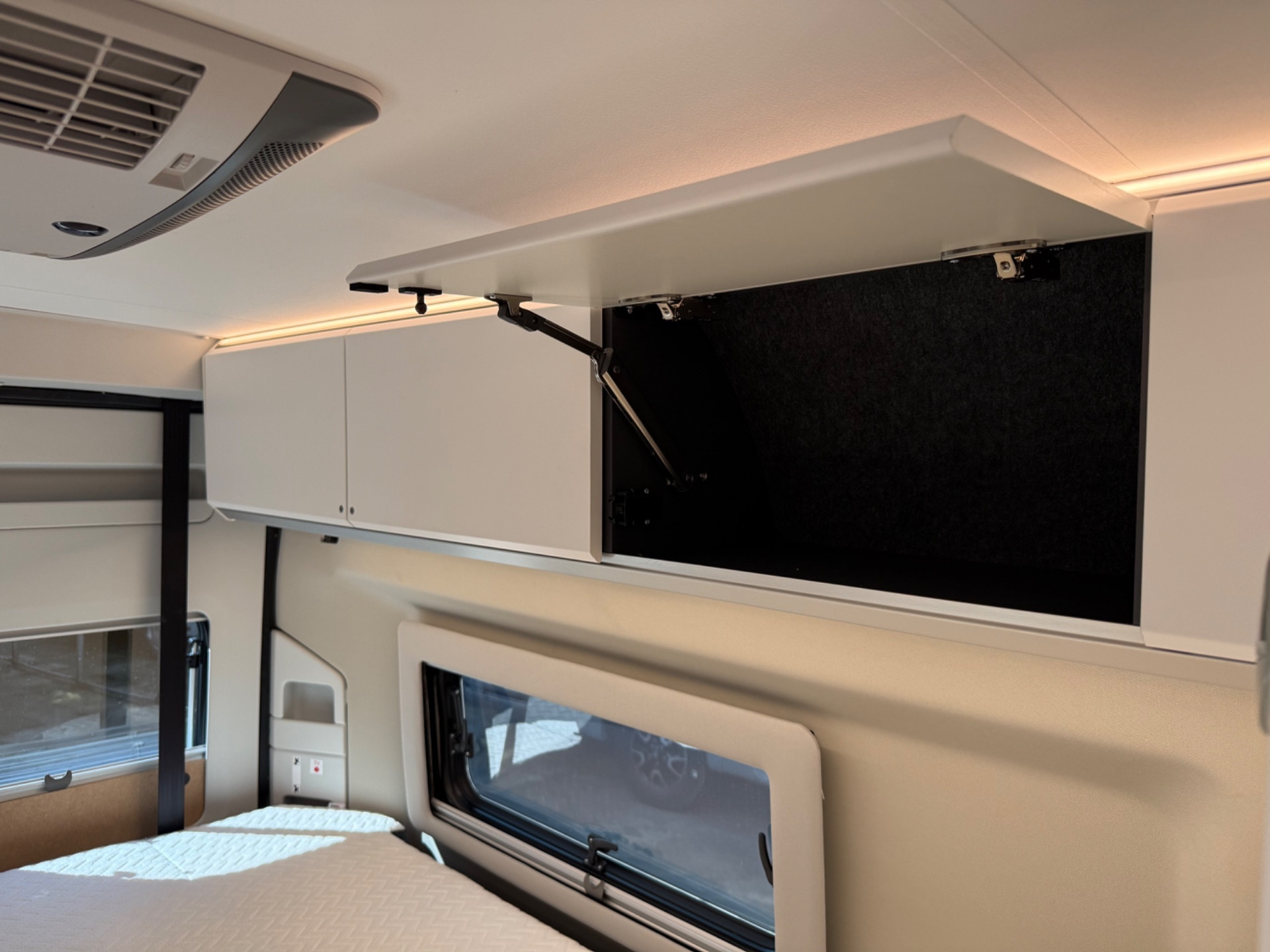 ADRIA TWIN SUPREME 640 4 POSTI OMOLOGATI