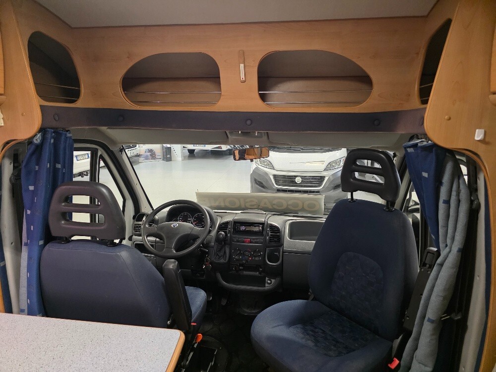 CAMPER MCLOUIS TANDY 670