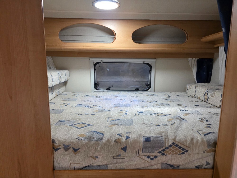 CAMPER MCLOUIS TANDY 670