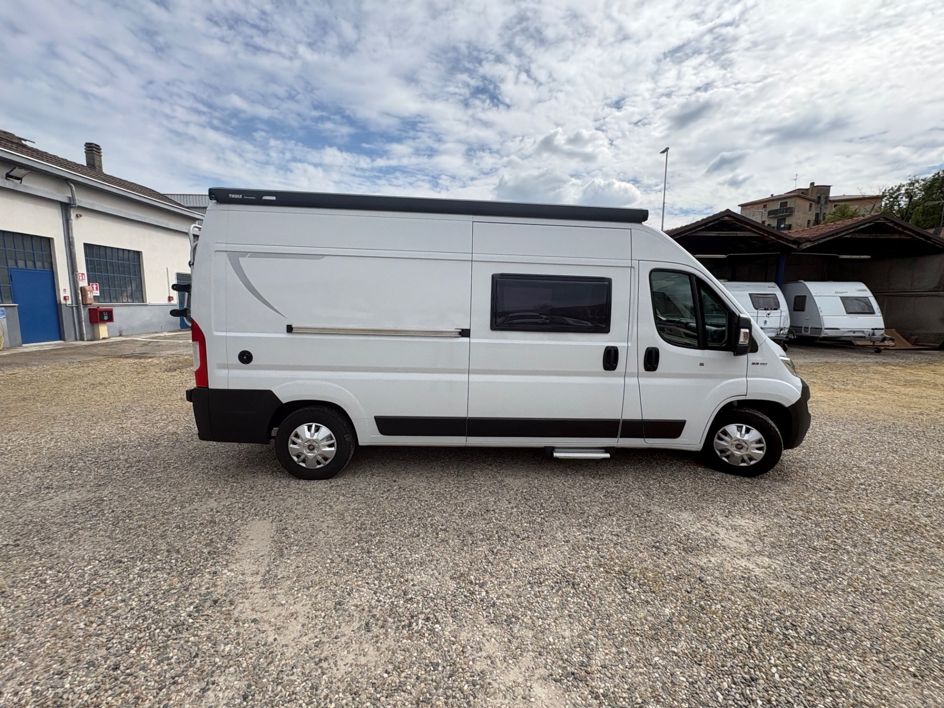 Mclouis Furgonato Mc Louis Menfys 3-25000 km