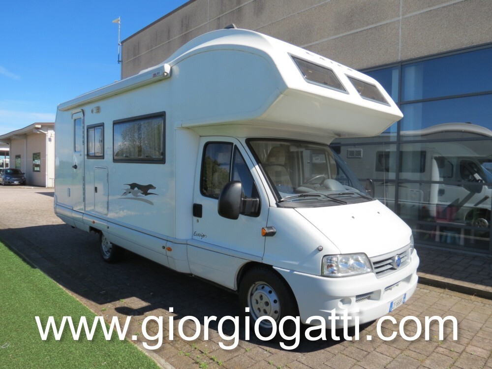 camper Laika Ecovip 2 mansardato 7 posti con doppi
