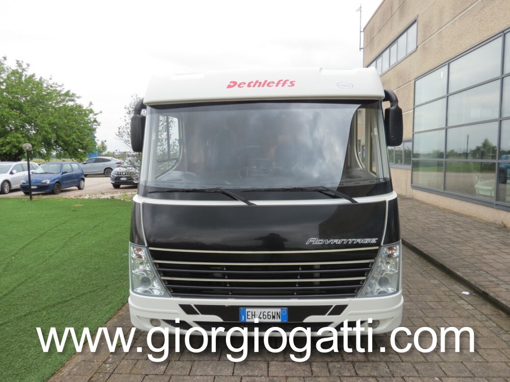 camper Dethleffs Advantge I 5871 motorhome compatt