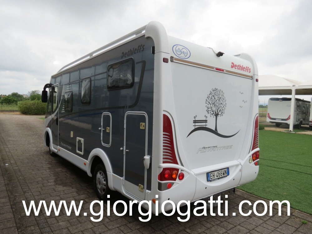 camper Dethleffs Advantge I 5871 motorhome compatt