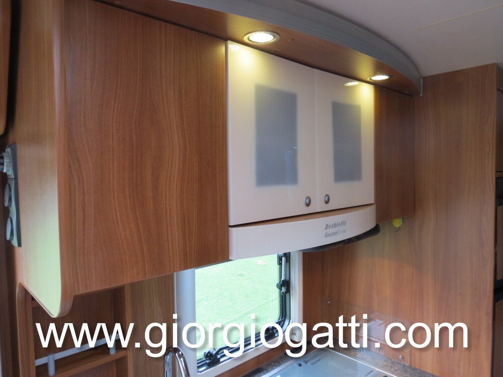 camper Dethleffs Advantge I 5871 motorhome compatt