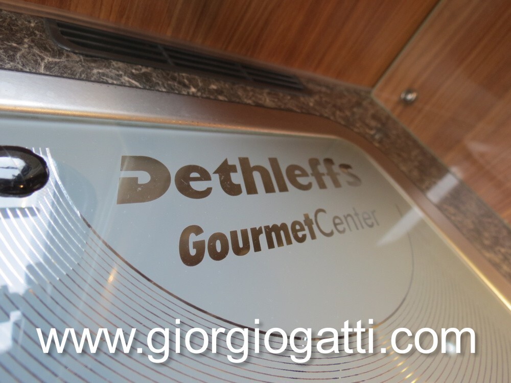camper Dethleffs Advantge I 5871 motorhome compatt