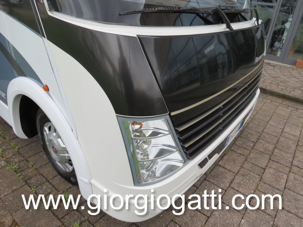 camper Dethleffs Advantge I 5871 motorhome compatt