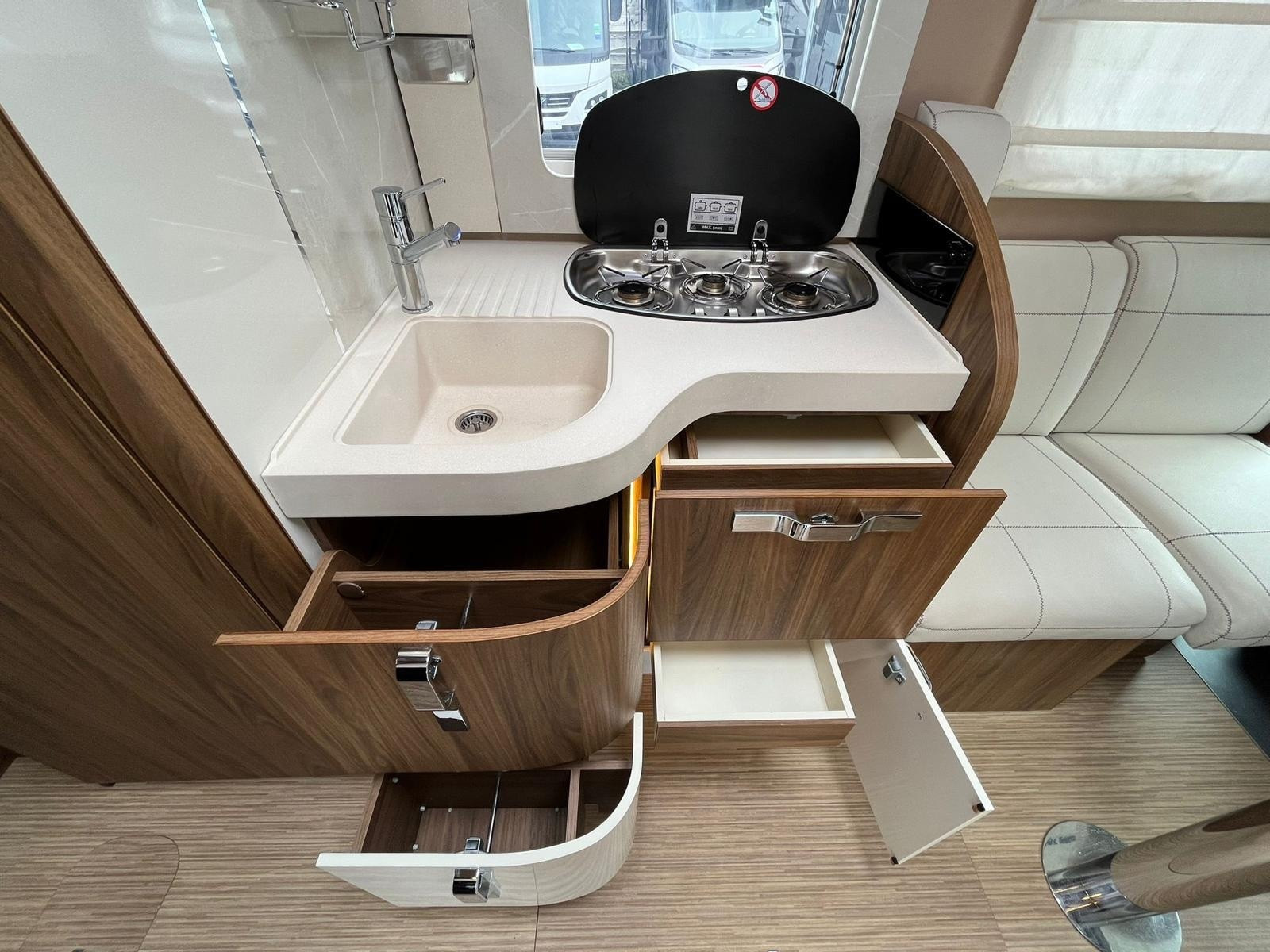 Arca Europa H 745 Glc 160 Hp Full Opt '2022