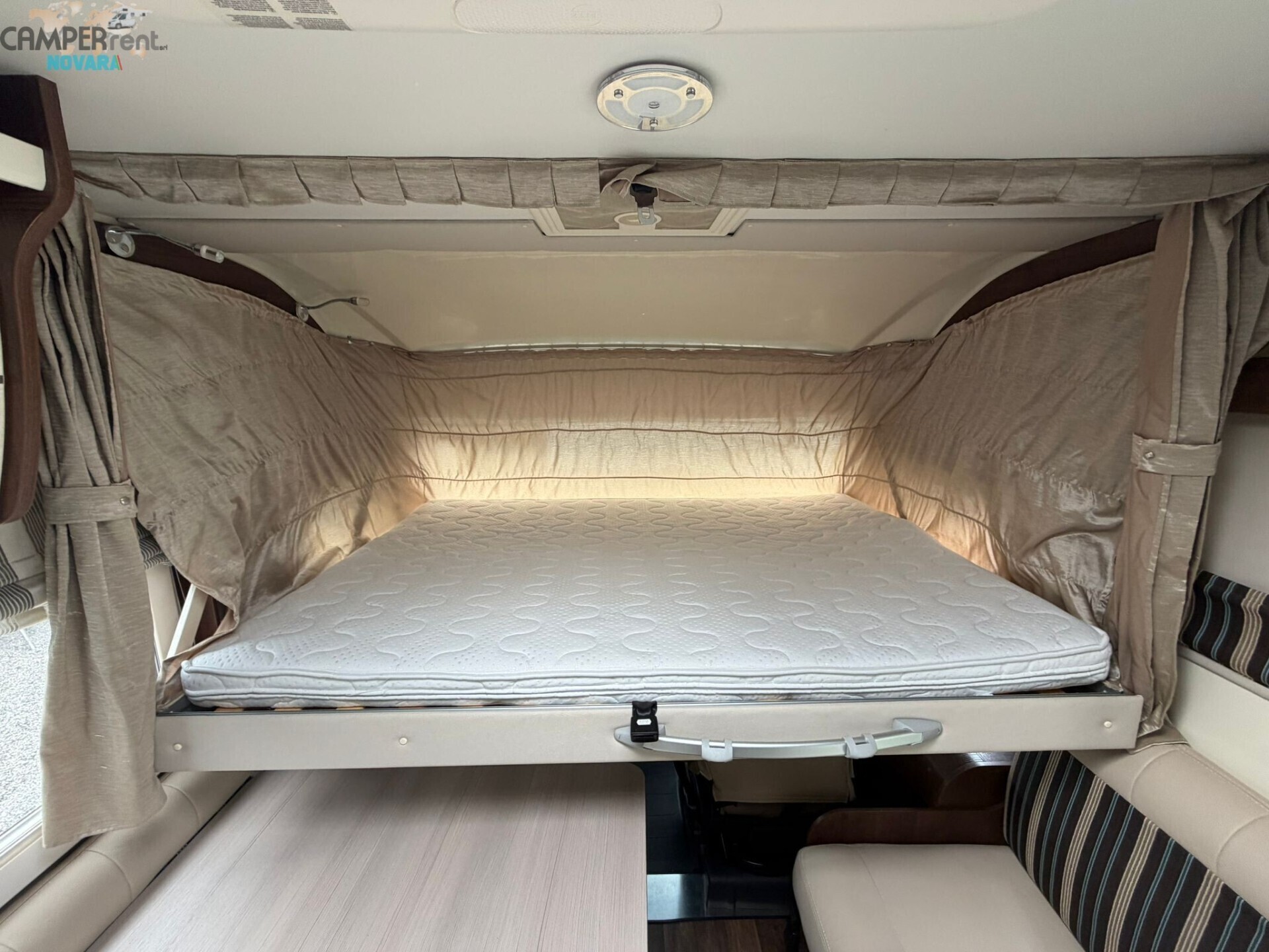 MCLOUIS NESS 73G - MOTORHOME CON LETTI GEMELLI IN 