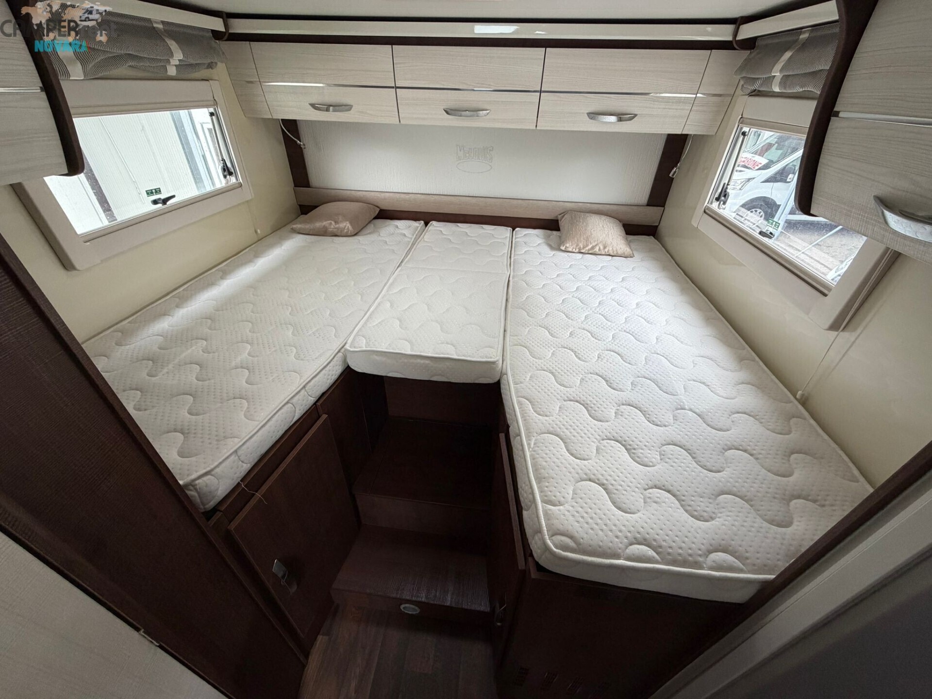 MCLOUIS NESS 73G - MOTORHOME CON LETTI GEMELLI IN 