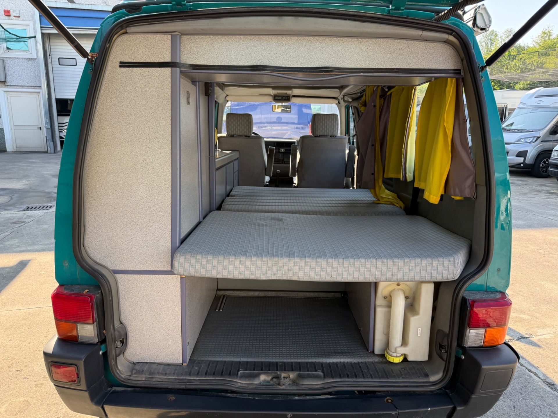 VOLKSWAGEN CALIFORNIA T 4 2400 ISCRITTO ASI
