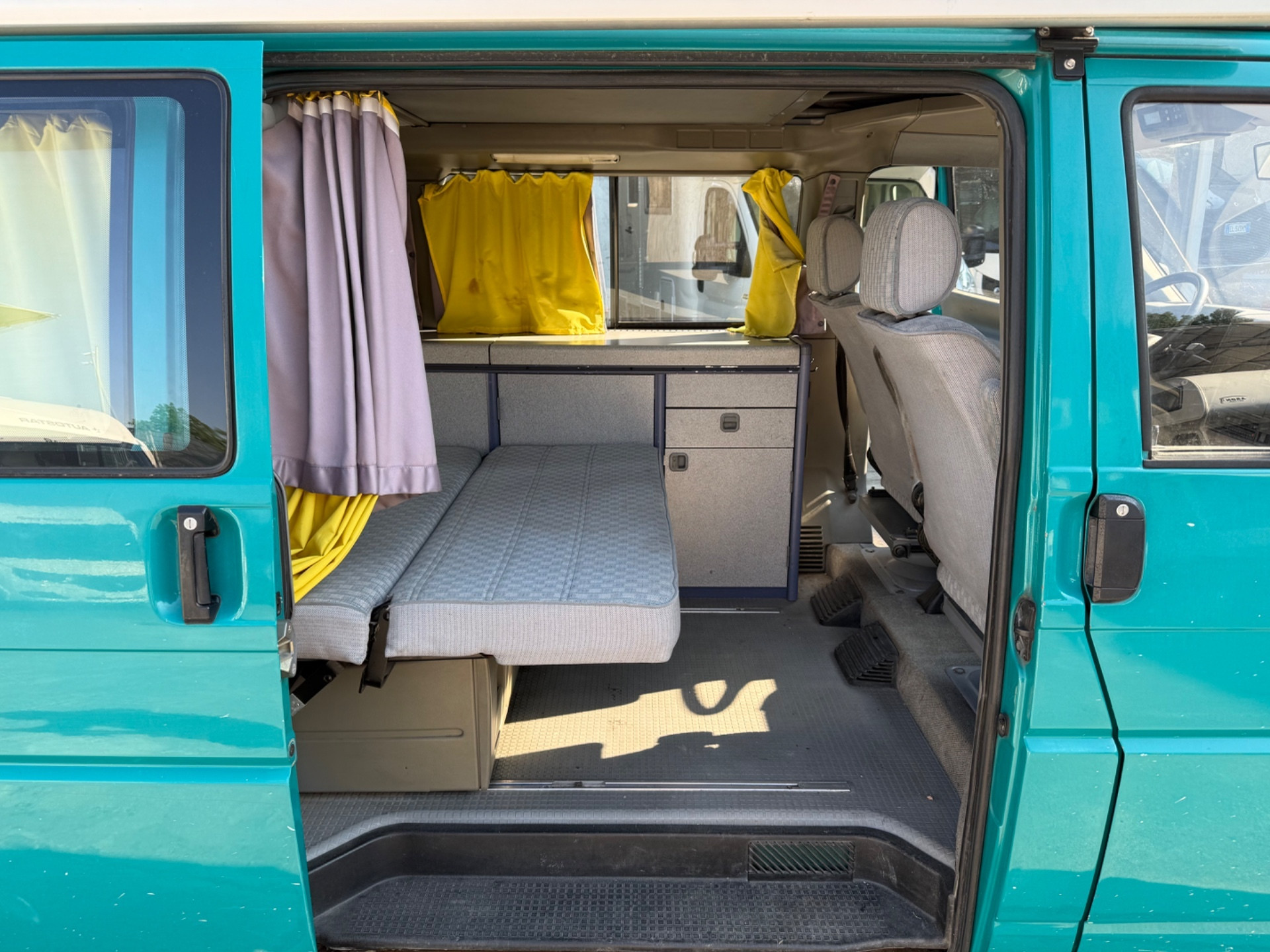 VOLKSWAGEN CALIFORNIA T 4 2400 ISCRITTO ASI