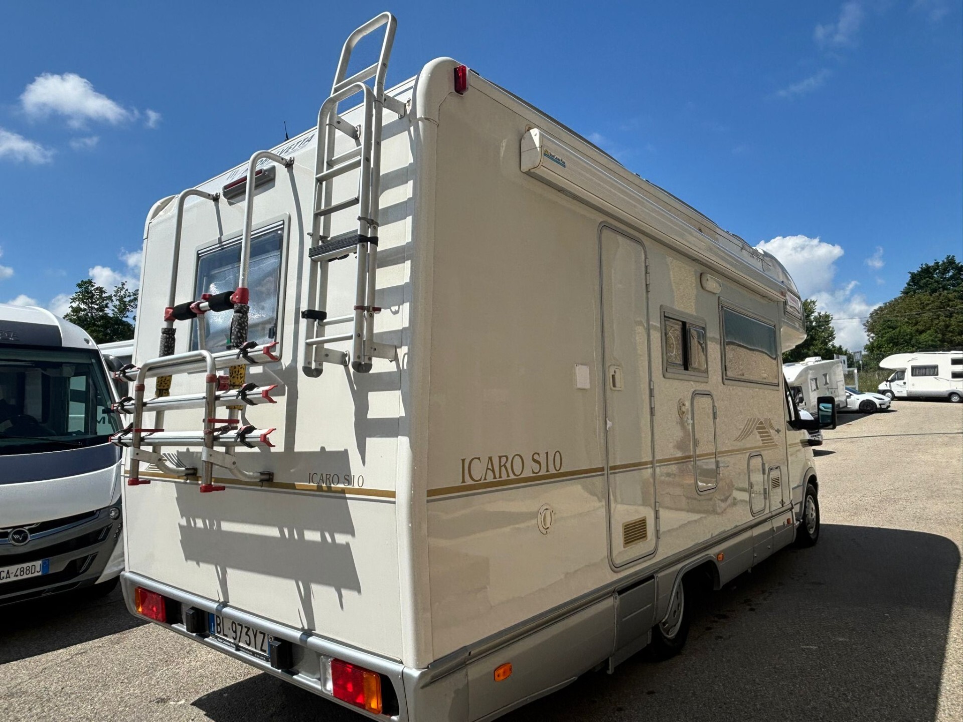 MOBILVETTA ICARO S10