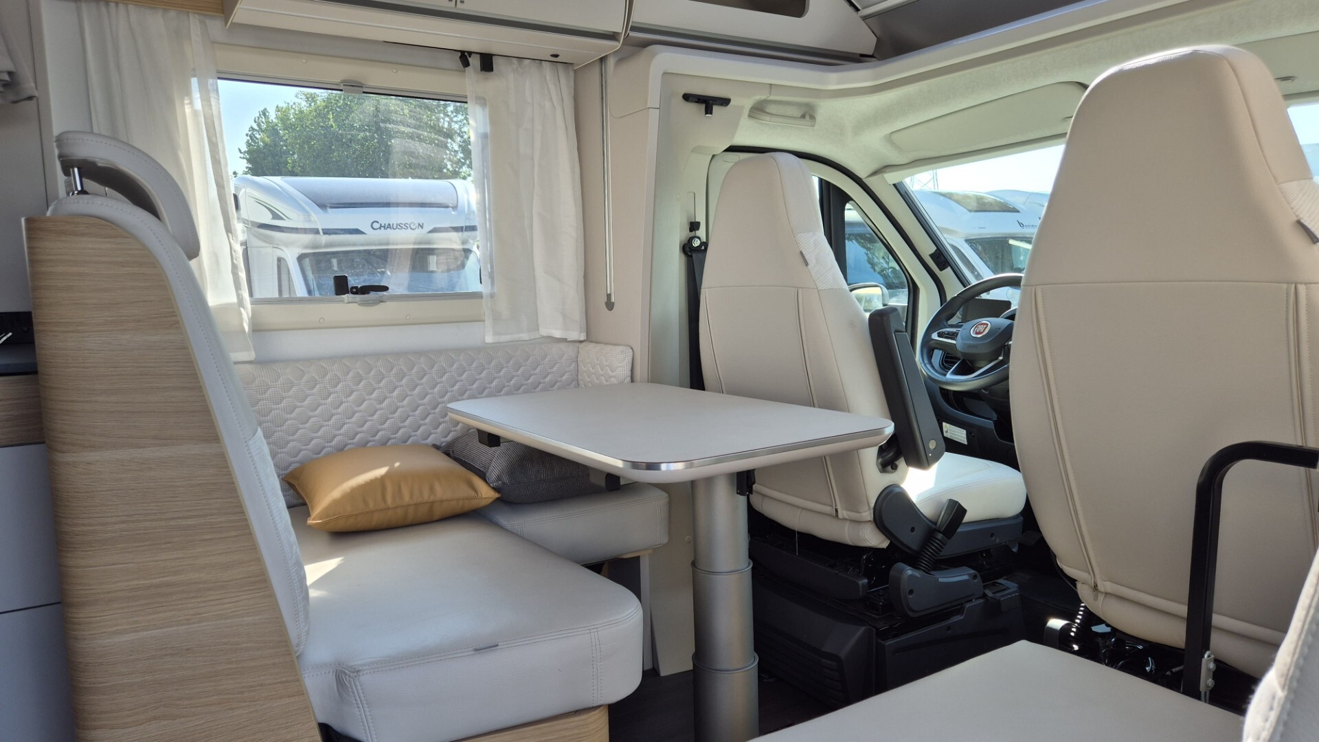 Adria MATRIX 650 SL AXESS SEMINTEGRALE 4 POSTI