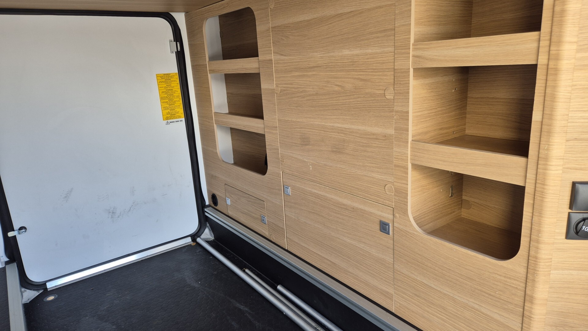 Adria MATRIX 650 SL AXESS SEMINTEGRALE 4 POSTI