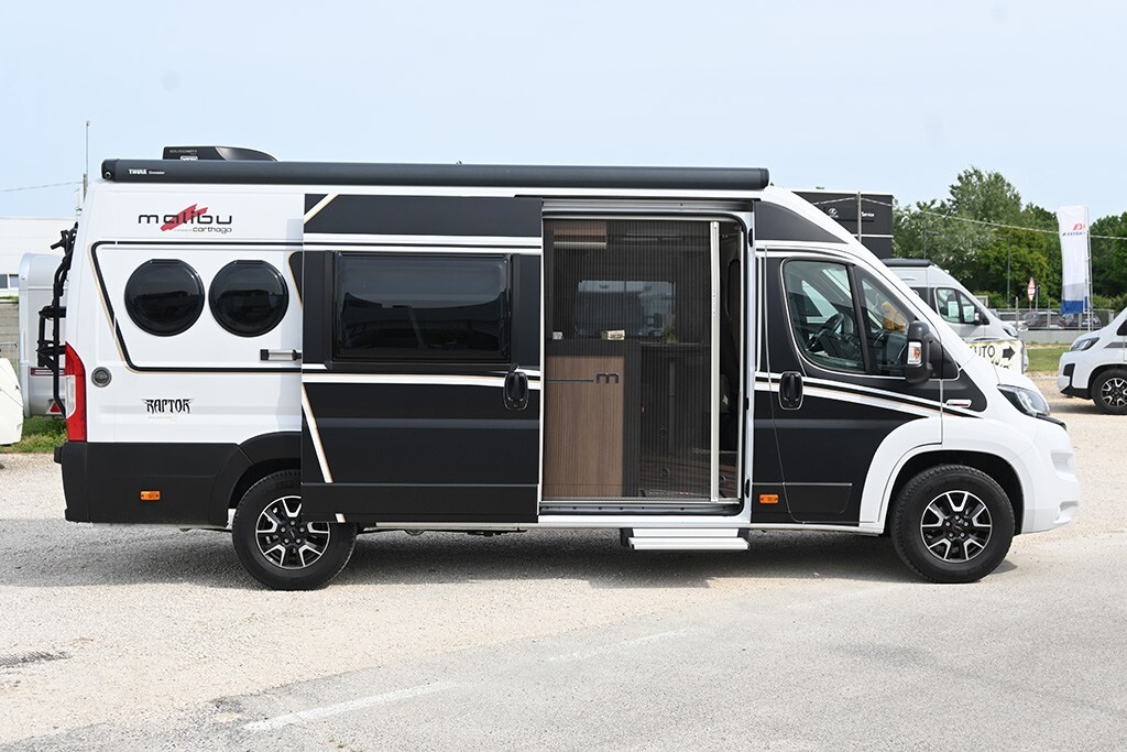 Malibu Van by Carthago 640 LE, full optional