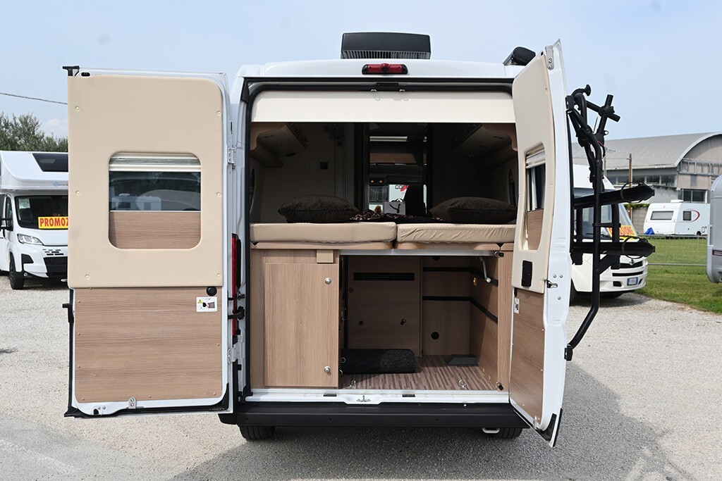 Malibu Van by Carthago 640 LE, full optional