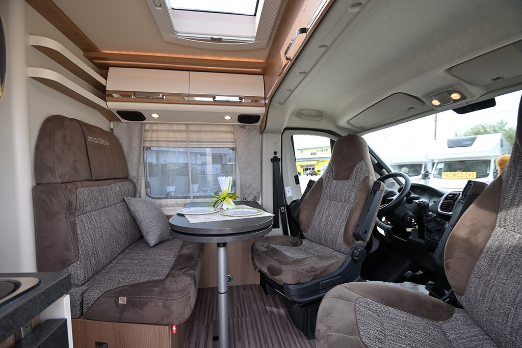Malibu Van by Carthago 640 LE, full optional