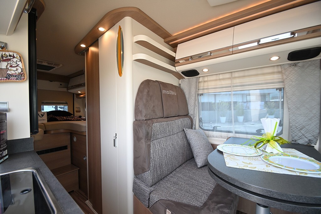 Malibu Van by Carthago 640 LE, full optional