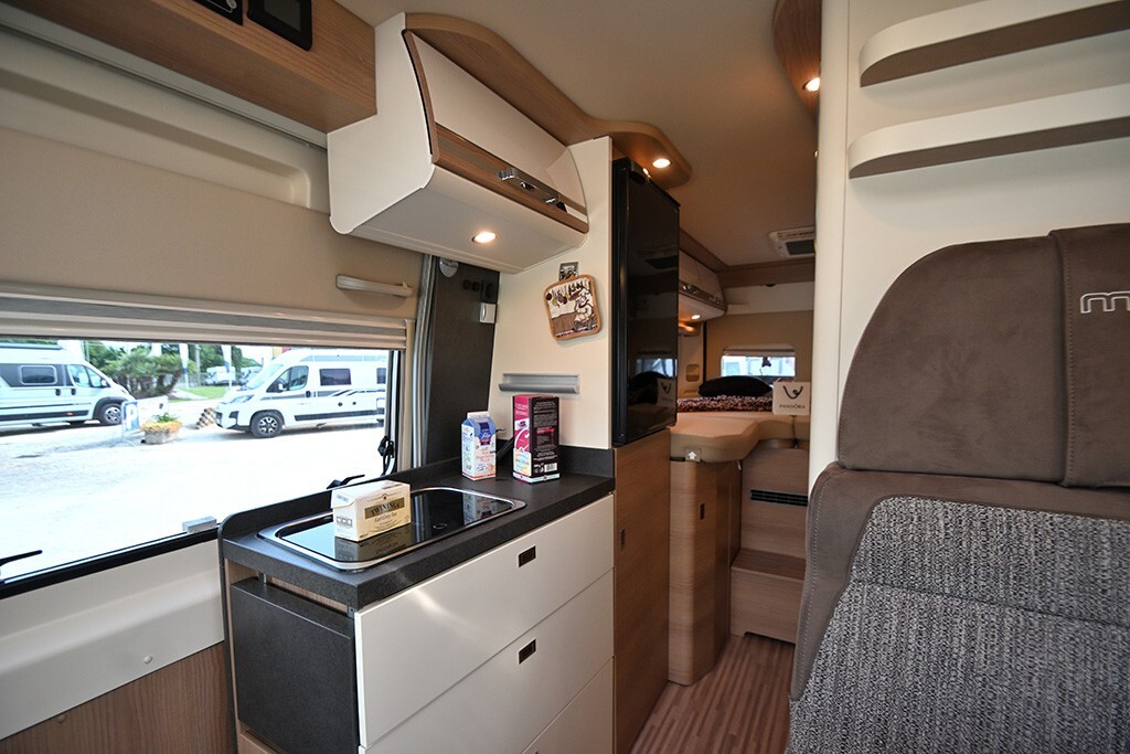 Malibu Van by Carthago 640 LE, full optional