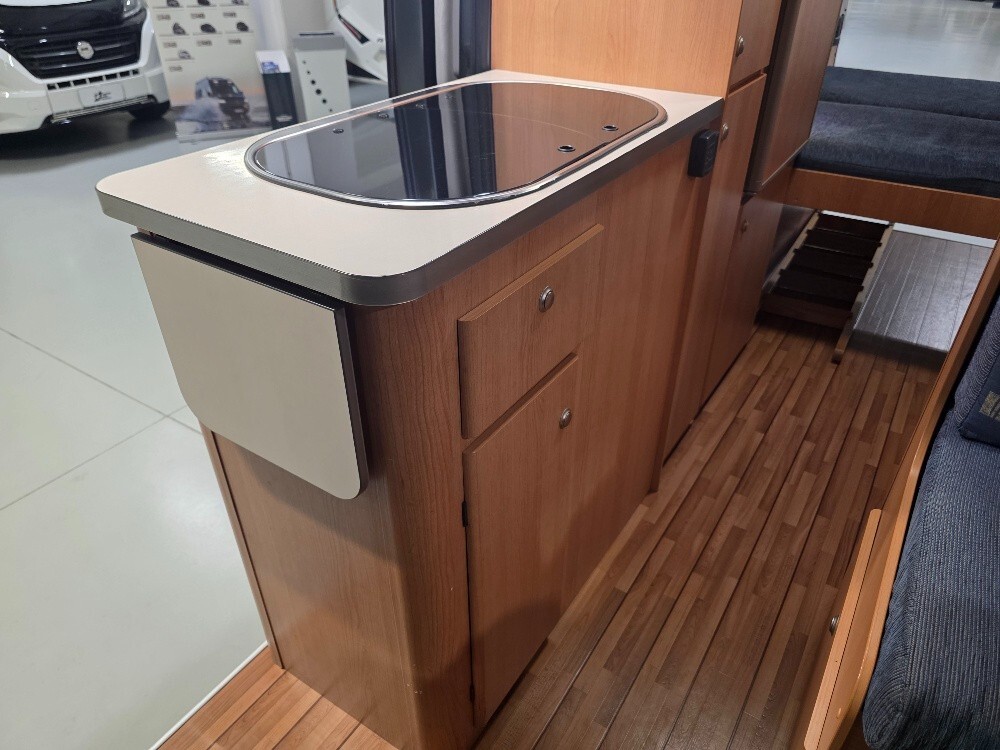 CAMPER VAN WEINSBERG COSMOS