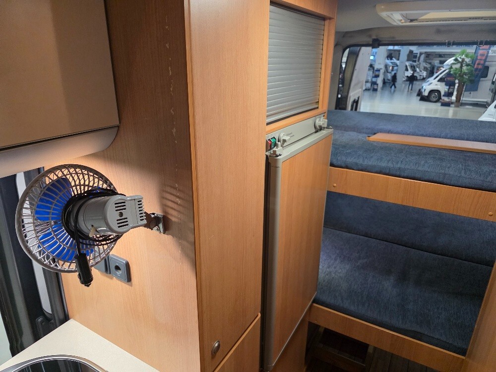 CAMPER VAN WEINSBERG COSMOS