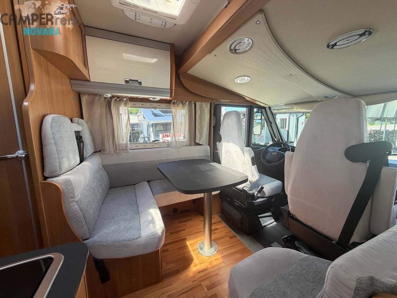 Laika ECOVIP 610 MOTORHOME LETTO MATRIMONIALE 6.80