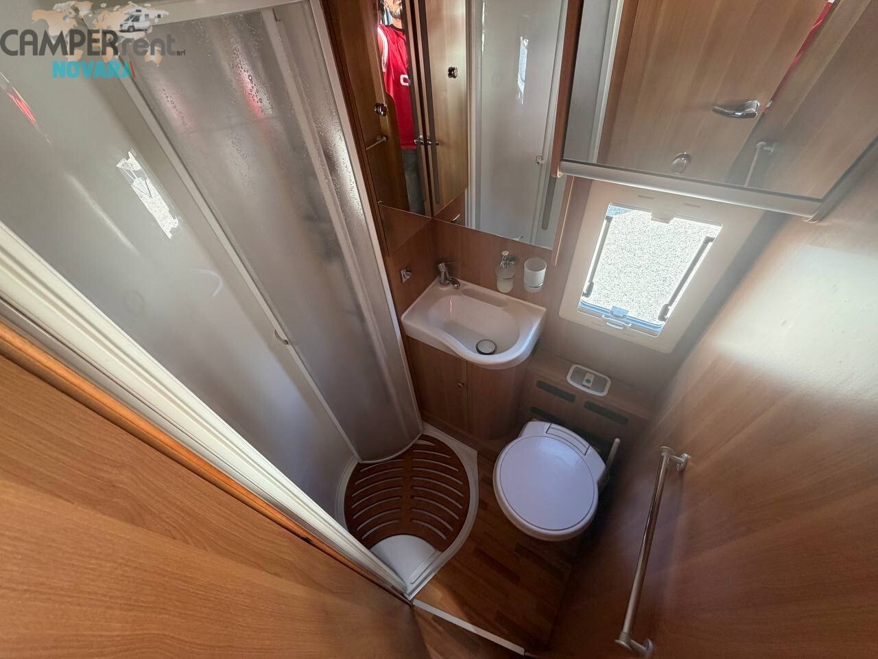 Laika ECOVIP 610 MOTORHOME LETTO MATRIMONIALE 6.80