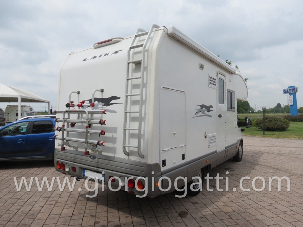 camper Laika Ecovip 8.1 mansardato letti castello 