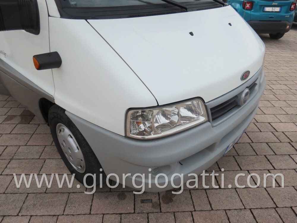 camper Laika Ecovip 8.1 mansardato letti castello 