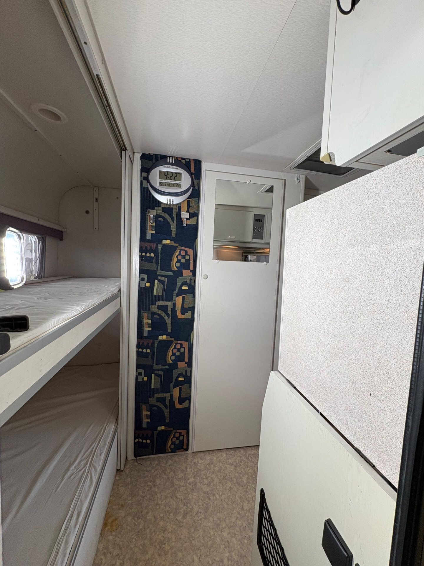 Adria Caravan Linea 400-posti 4-veranda