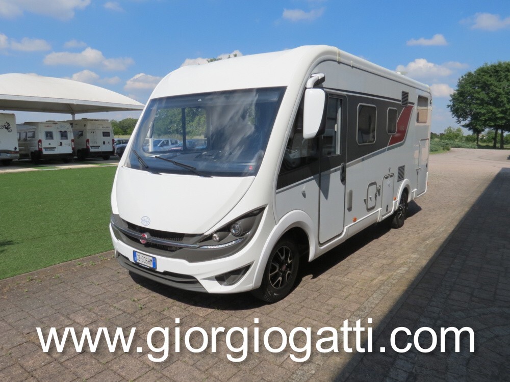 CAMPER MOTORHOME BUERSTNER IXEO I 690 CON GARAGE