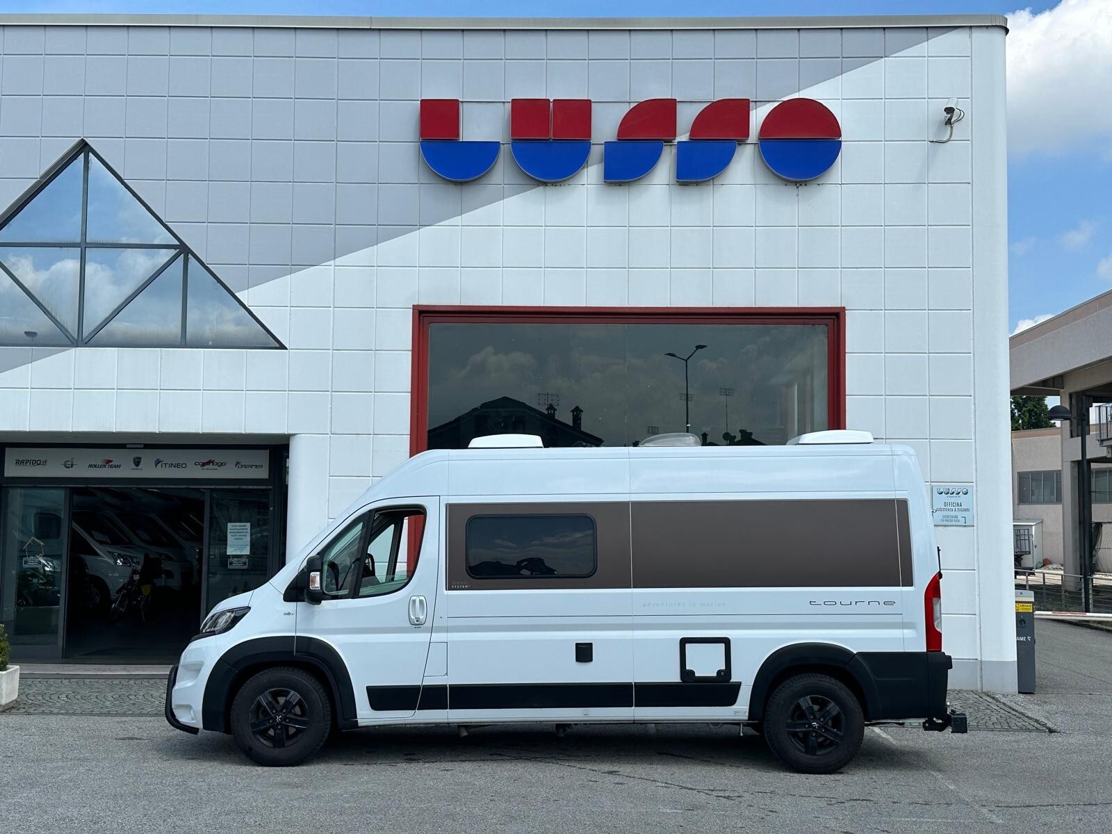 Vario Tourne Mobil Van 600