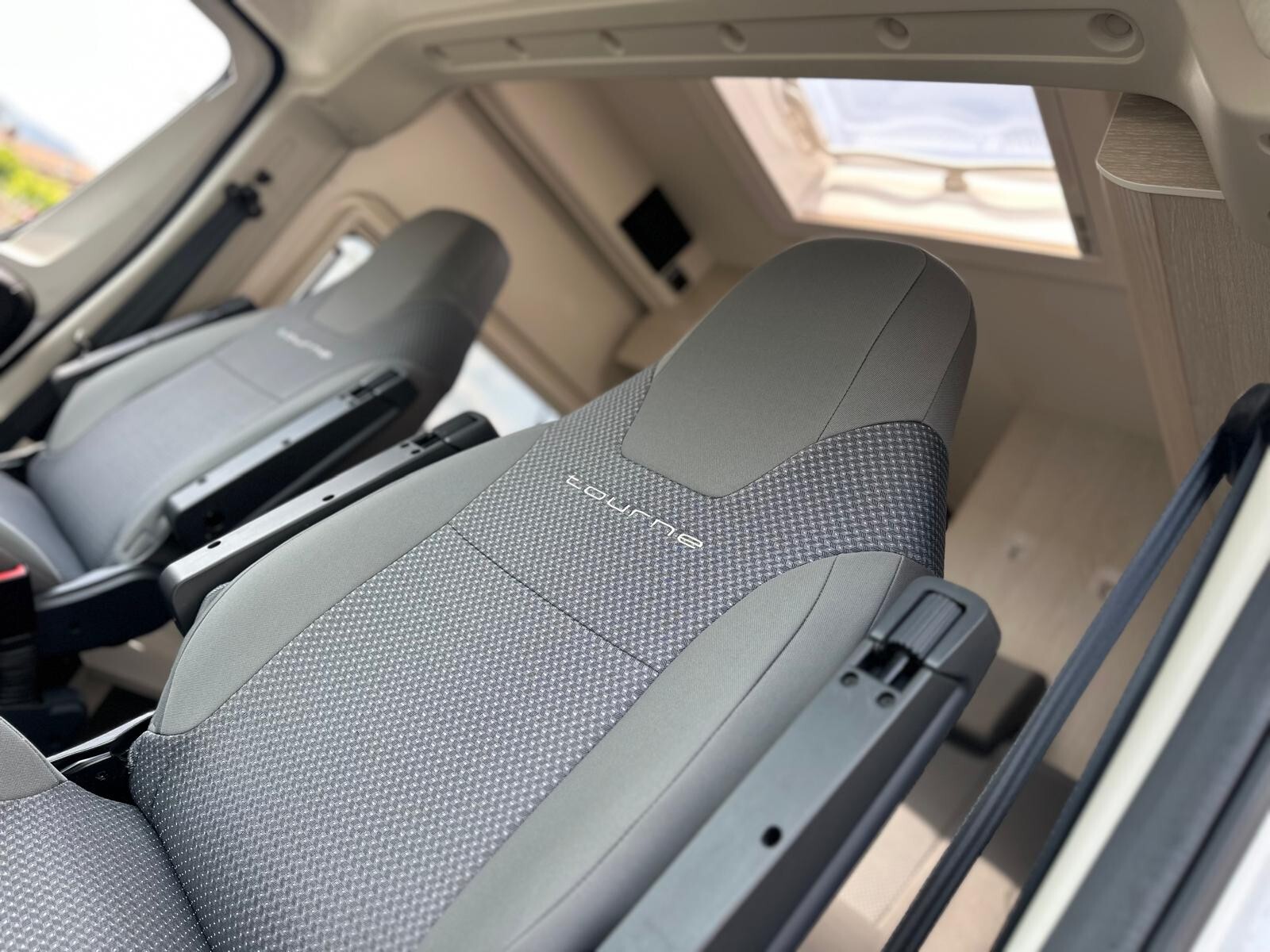 Vario Tourne Mobil Van 600