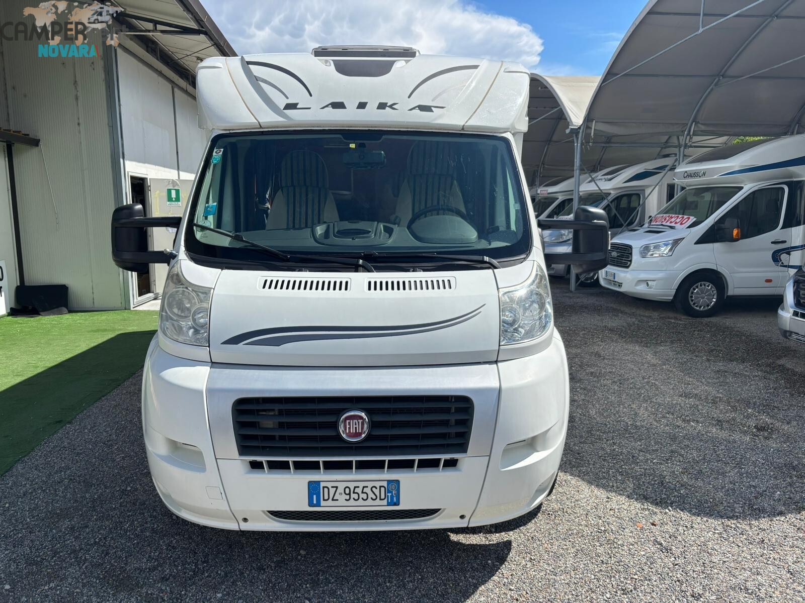 LAIKA X650 R - SEMINTEGRALE CON LETTI GEMELLI IN C