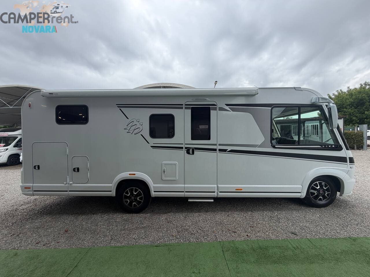 Knaus LIVE I 700 MEG MOTORHOME LETTI GEMELLI