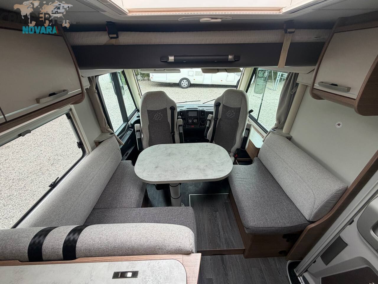 Knaus LIVE I 700 MEG MOTORHOME LETTI GEMELLI